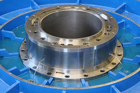 Rotary table radial bearing